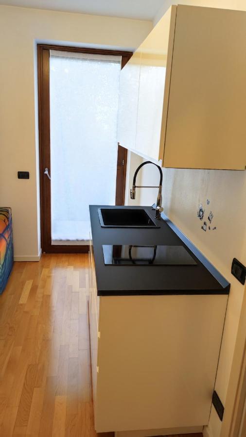 Appartamento Casa Dolcitalia con piscina tra Lazise e Peschiera del Garda Ronchi  Esterno foto