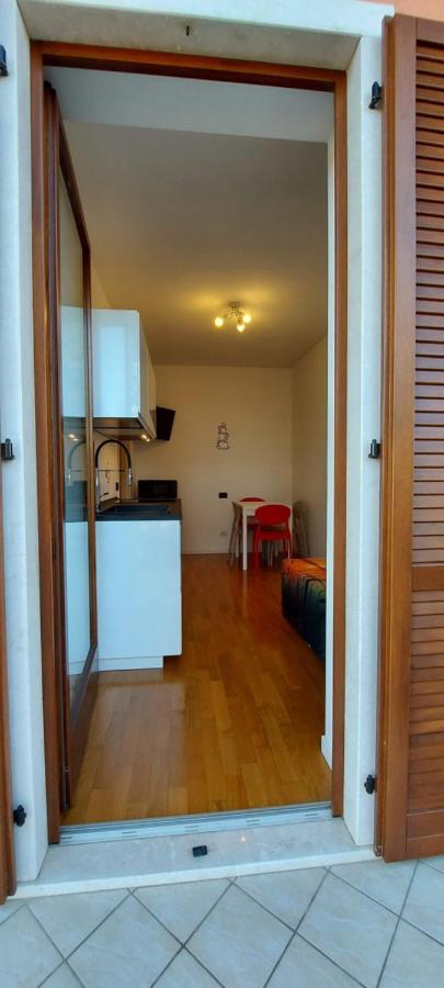 Appartamento Casa Dolcitalia con piscina tra Lazise e Peschiera del Garda Ronchi  Esterno foto